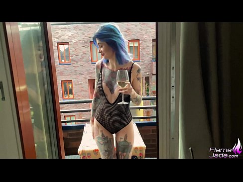 ❤️ Sjajna djevojka siše s gutljajem i strastveno jebe pod otvorenim nebom ☑ Porno video u pornografiji hr.my-hentai-gallery.ru